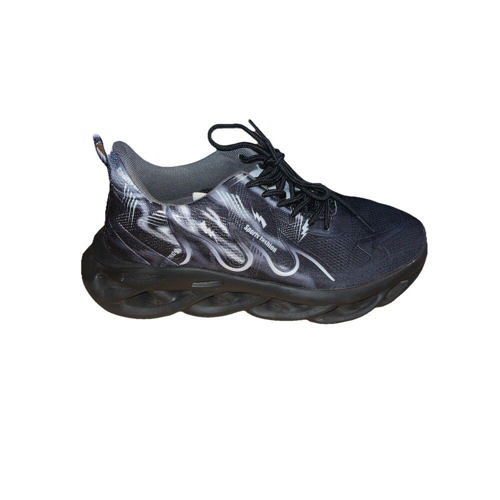 Sports Fashion Woman’s Sneakers Black/White Design Size 8W  (EUR 39)